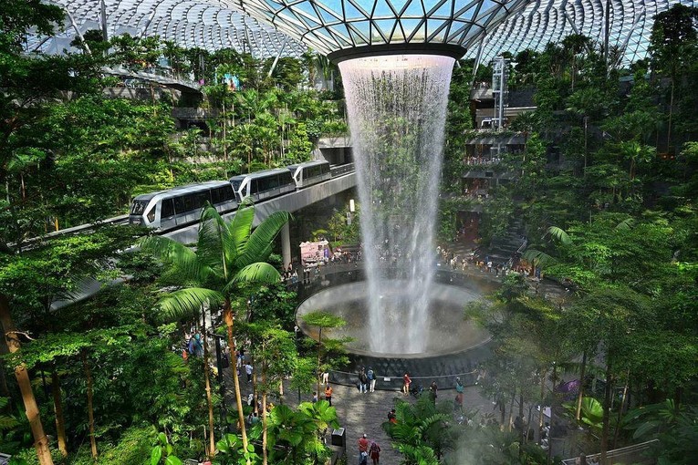 Tân Sơn Nhất lọt top "Sân bay hàng đầu châu Á", cạnh tranh với sân bay Changi (Singapore)- Ảnh 3.