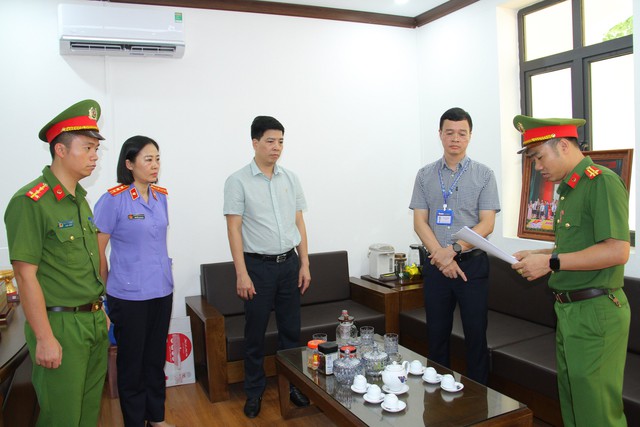 Khởi tố, bắt tạm giam Phó Chủ tịch UBND xã, Hiệu trưởng, Giám đốc doanh nghiệp...- Ảnh 2.