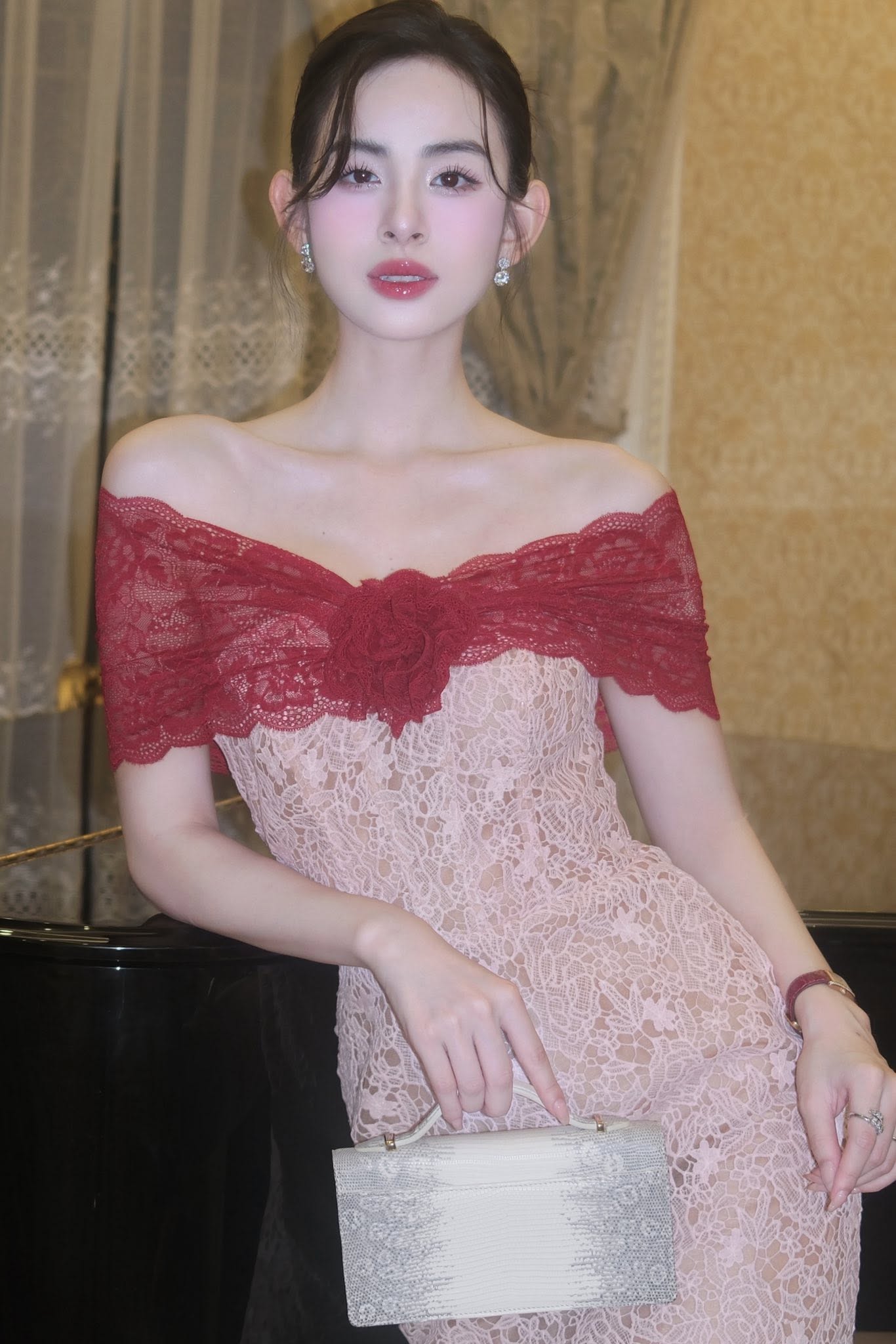 Mỹ nhân có nụ cười 10 triệu view xuất hiện ở The Face Vietnam, dàn mentor vừa nhìn nói liền 1 câu!- Ảnh 3.