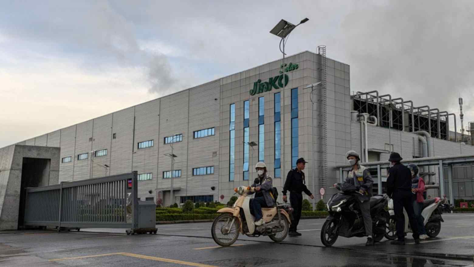 Phát hiện một nghịch lý hiếm thấy tại Trung Quốc: Ngành công nghiệp từng được xem là 'gà đẻ trứng vàng' nay lỗ hàng tỷ USD chỉ vì quá thành công- Ảnh 2.