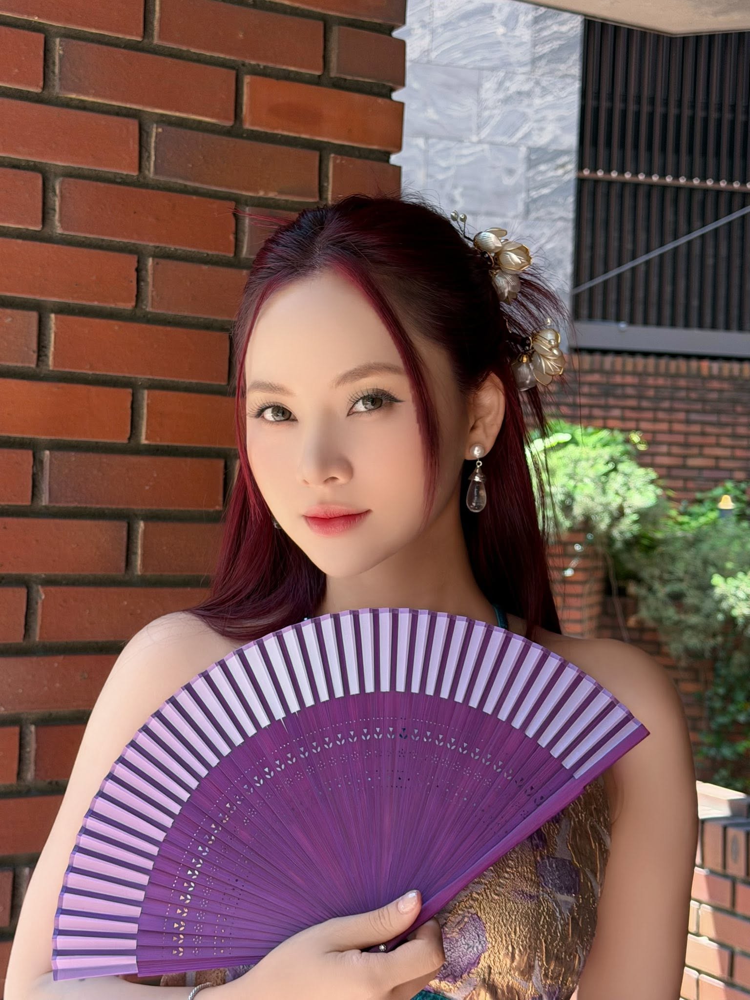 Mỹ nhân Việt là trường hợp lạ lùng của showbiz: Cứ hát là ra hit, khán giả thuộc lòng từng câu nhưng không ai nhớ mặt- Ảnh 1.