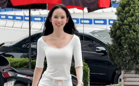 Mỹ nhân có nụ cười 10 triệu view xuất hiện ở The Face Vietnam, dàn mentor vừa nhìn nói liền 1 câu!- Ảnh 1.