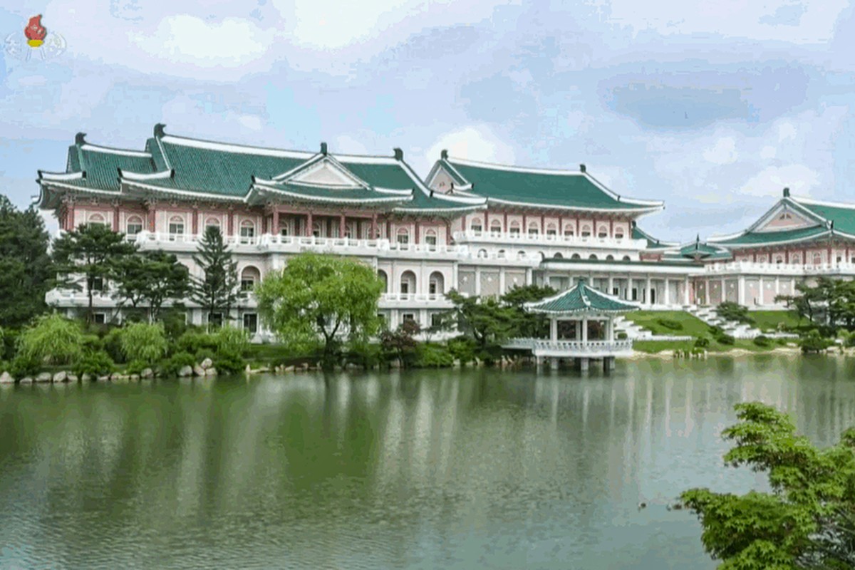 Nơi lưu trú đặc biệt của ông Tập ở Bình Nhưỡng: Gần 'thánh địa' Triều Tiên, rất ít lãnh đạo được đón tiếp- Ảnh 2.