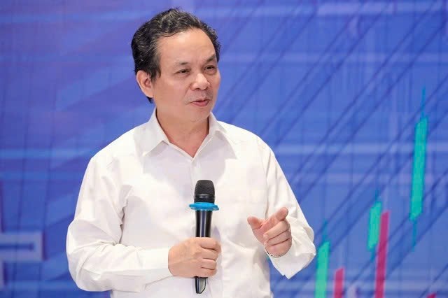 GS.TS Hoàng Văn Cường: Tiền vào bất động sản không phải vấn đề- Ảnh 1.