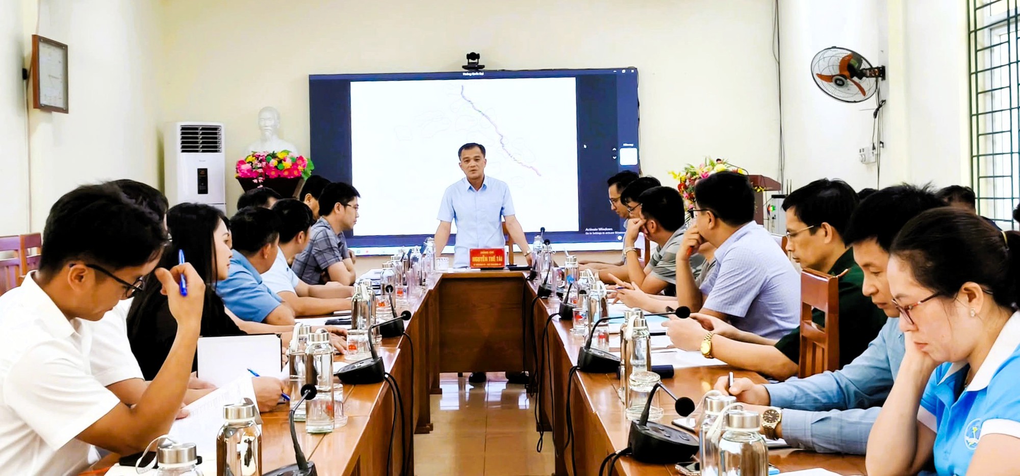 Dự kiến sau sắp xếp, Lào Cai giảm 1.274 thôn, tổ dân phố; giảm 3.822 người hoạt động không chuyên trách- Ảnh 2.