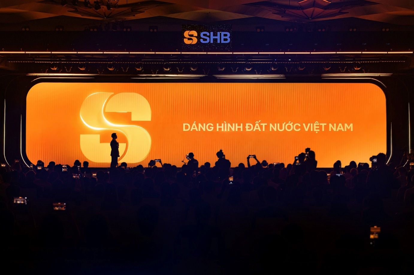 Từ quốc tế đến Việt Nam: Chiến lược tái định vị thương hiệu ngân hàng - Ảnh 3. Từ quốc tế đến Việt Nam: Chiến lược tái định vị thương hiệu ngân hàng - Ảnh 3.