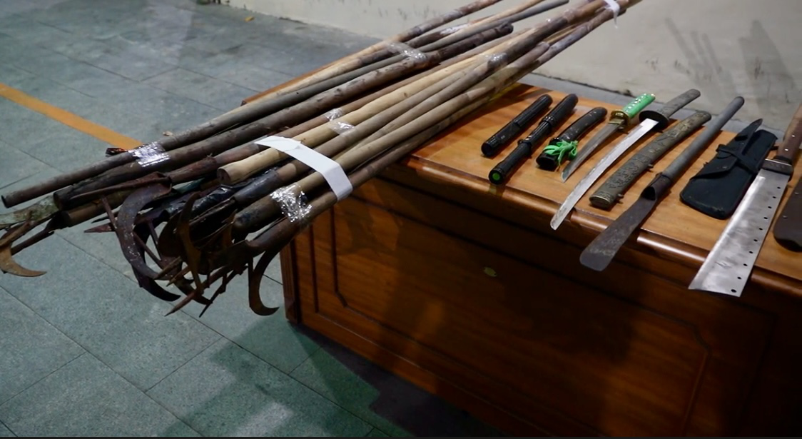 Khám xét khẩn cấp nhiều địa điểm, bắt giữ nữ quản lý Chành cua 46 Lâm Bích Dung SN 1977- Ảnh 8. Khám xét khẩn cấp nhiều địa điểm, bắt giữ nữ quản lý Chành cua 46 Lâm Bích Dung SN 1977- Ảnh 8.