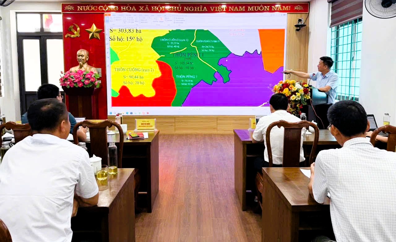 Dự kiến sau sắp xếp, Lào Cai giảm 1.274 thôn, tổ dân phố; giảm 3.822 người hoạt động không chuyên trách- Ảnh 1.