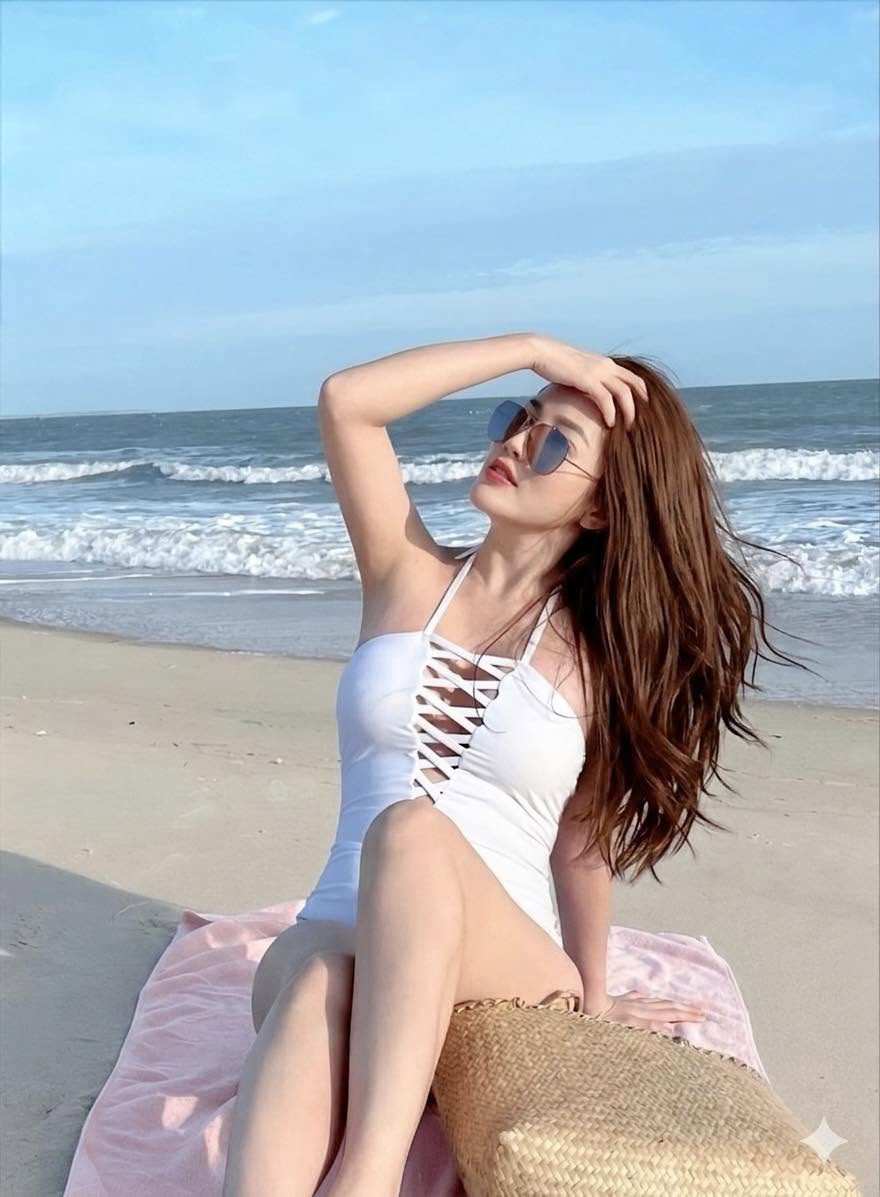 Nhan sắc nóng bỏng của "công chúa showbiz" sinh con trai cho đại gia Hà Tĩnh - Ảnh 10.