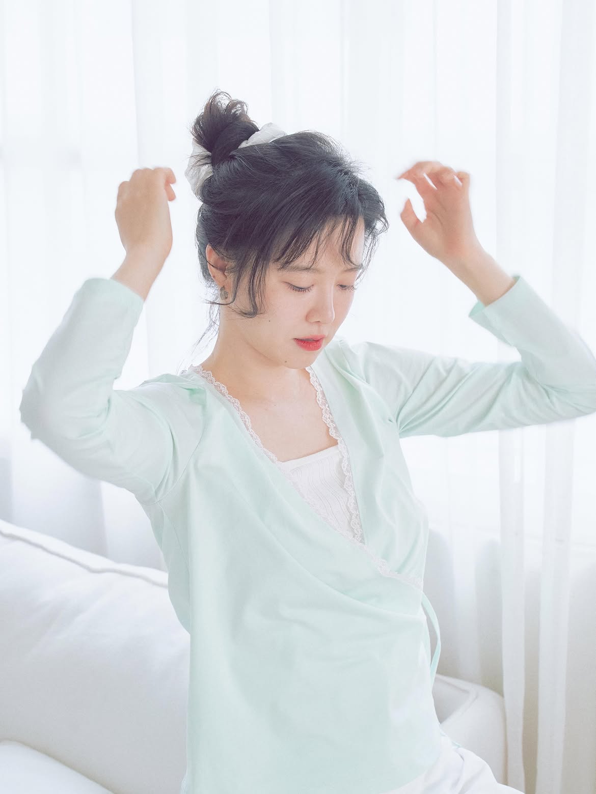 "Nàng cỏ" Goo Hye Sun hết thời đi bán lô cuốn tóc kiếm cơm?- Ảnh 2.