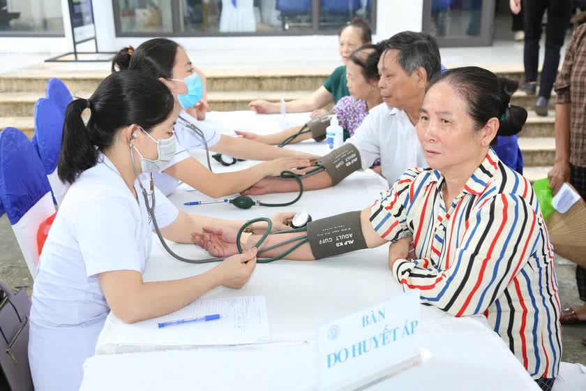 Hôm nay và ngày mai 2/7, người dân đến ngay những điểm sau để hưởng một dịch vụ miễn phí- Ảnh 3. Hôm nay và ngày mai 2/7, người dân đến ngay những điểm sau để hưởng một dịch vụ miễn phí- Ảnh 3.