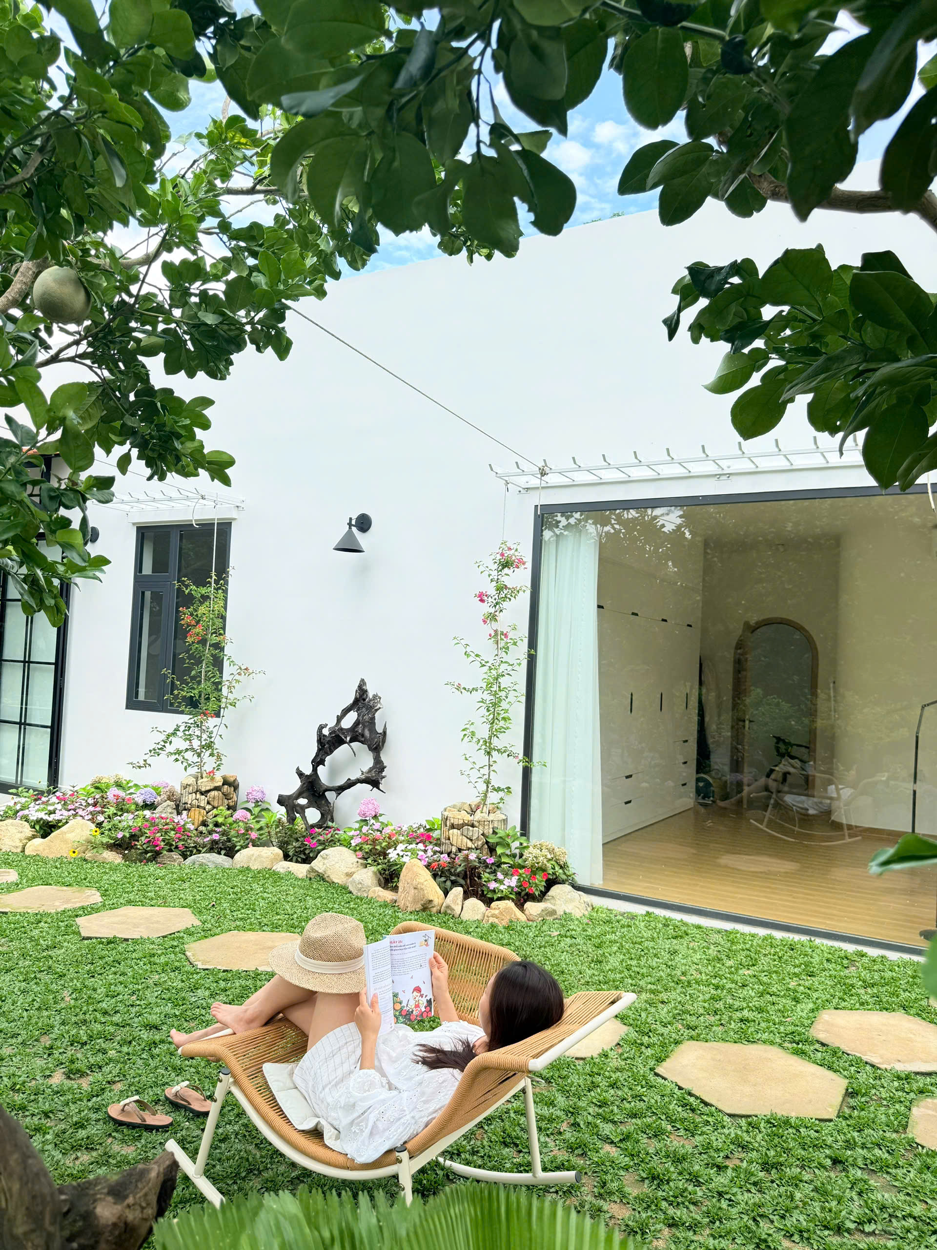 32 tuổi bỏ phố về quê, vợ chồng trẻ Lâm Đồng chi 1,15 tỷ xây nhà vườn 144m², tiết lộ 3 khoản giúp tiết kiệm hàng trăm triệu đồng- Ảnh 24.
