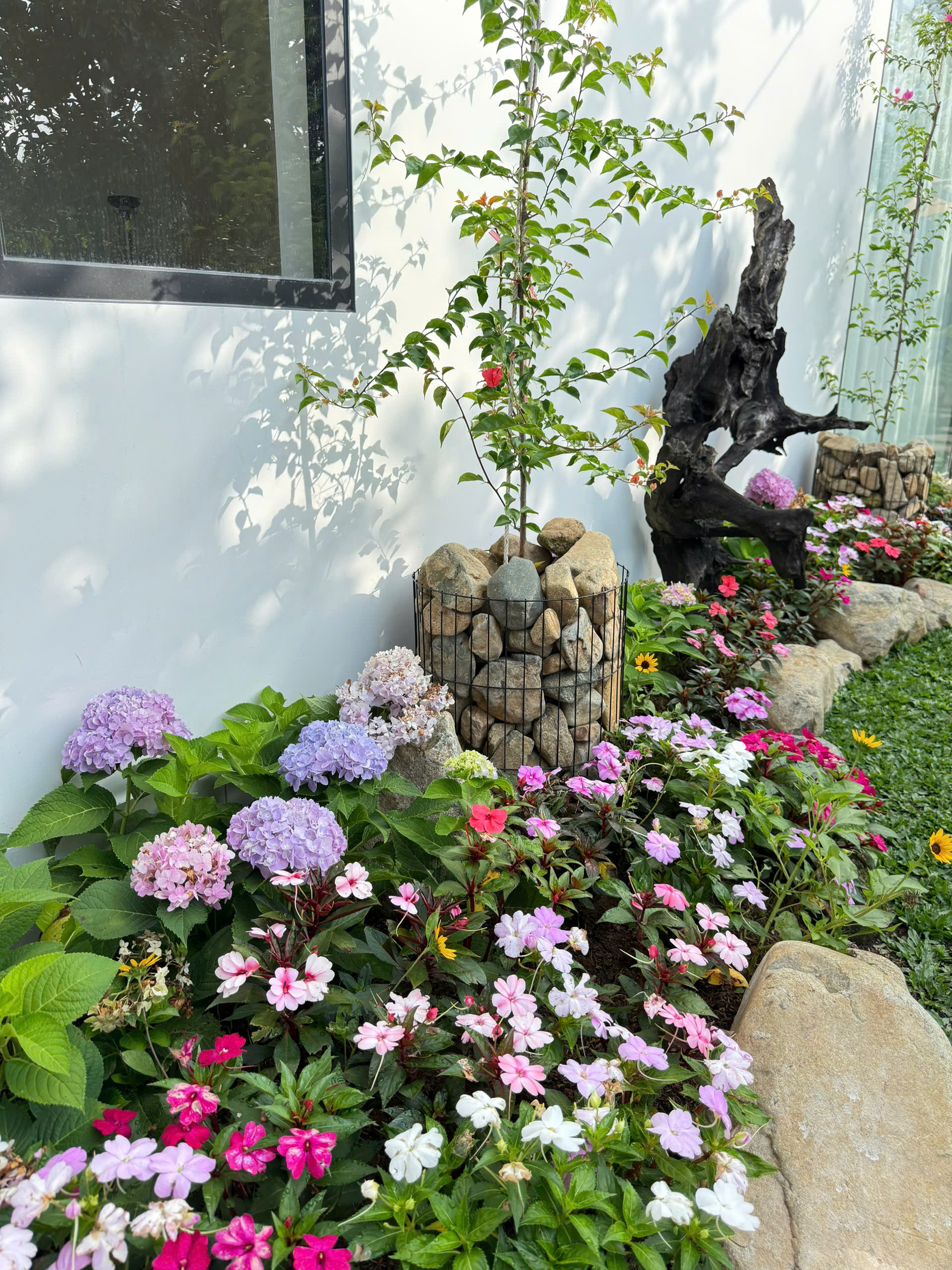 32 tuổi bỏ phố về quê, vợ chồng trẻ Lâm Đồng chi 1,15 tỷ xây nhà vườn 144m², tiết lộ 3 khoản giúp tiết kiệm hàng trăm triệu đồng- Ảnh 12.