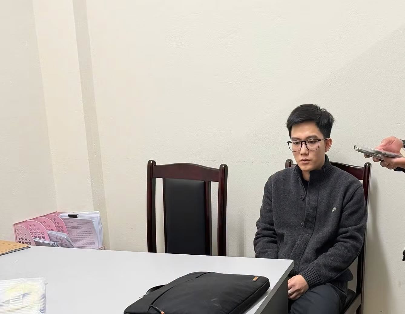 Bắt Hà Tiến Đạt SN 1997 liên quan 5.000 tài khoản ngân hàng, dòng tiền luân chuyển hàng nghìn tỷ đồng - Ảnh 2.