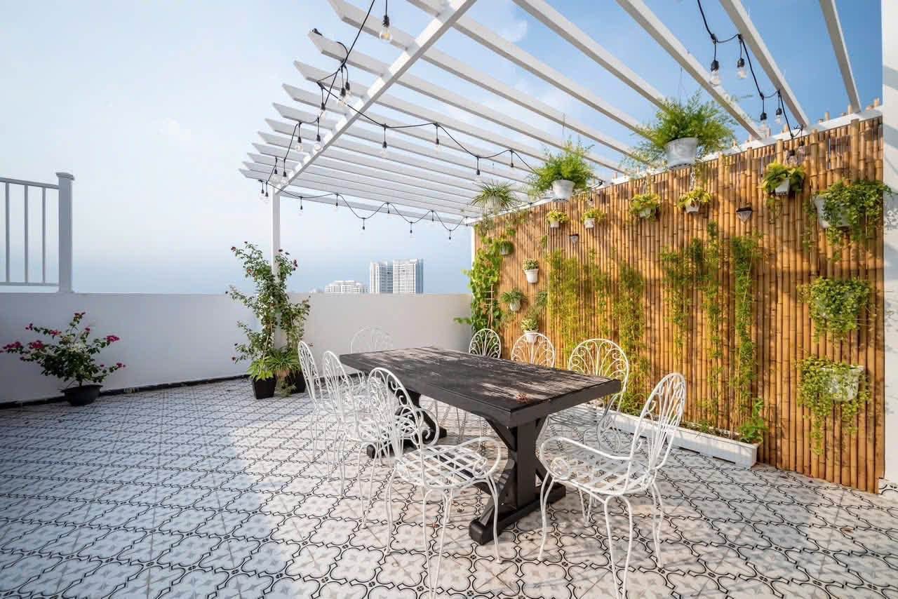 Nam nghệ sĩ là Viện phó rao cho thuê penthouse 650m² có 8 phòng ngủ, 10 toilet, hồ bơi riêng- Ảnh 3.