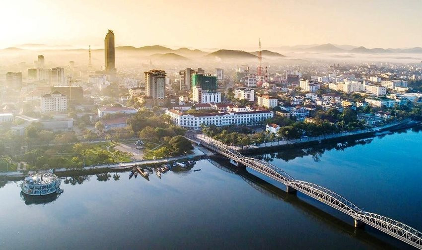 Tìm thấy xác tàu trị giá gần 447 nghìn tỷ đồng chở 200 tấn vàng, bạc dài hơn 46m ở độ sâu 600m dưới đáy biển - Ảnh 2.
