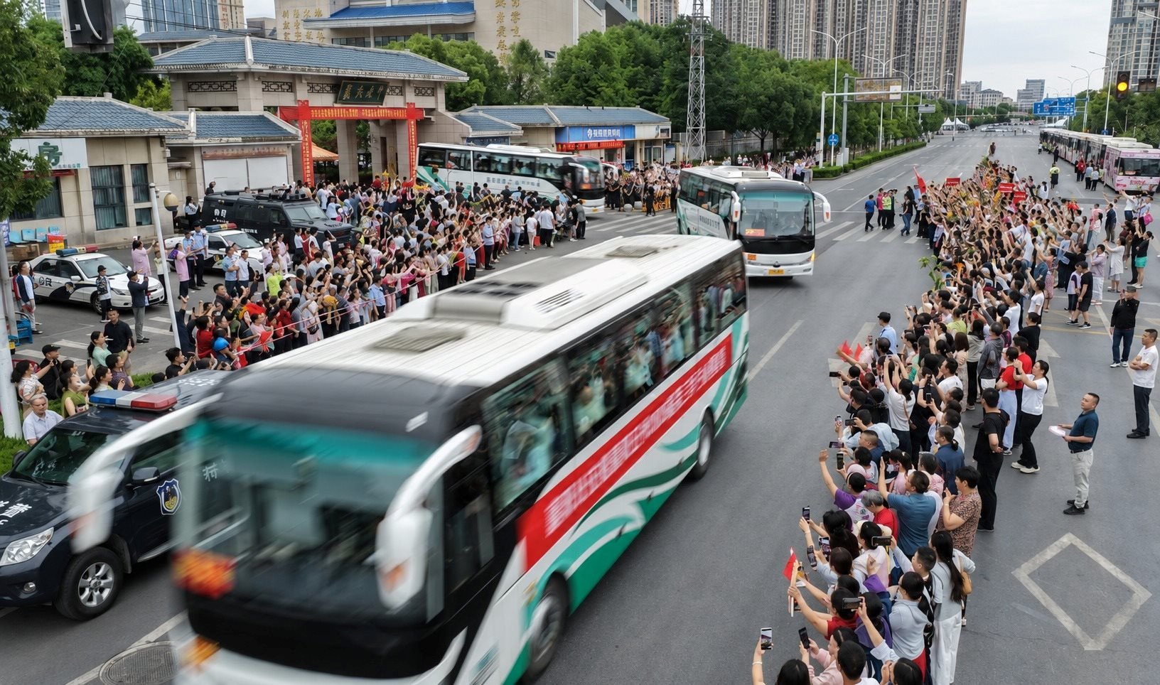 Không có chuyện thi lại nếu gian lận: Trung Quốc xử lý cực nghiêm mọi vi phạm trong kỳ thi quan trọng nhất- Ảnh 1.