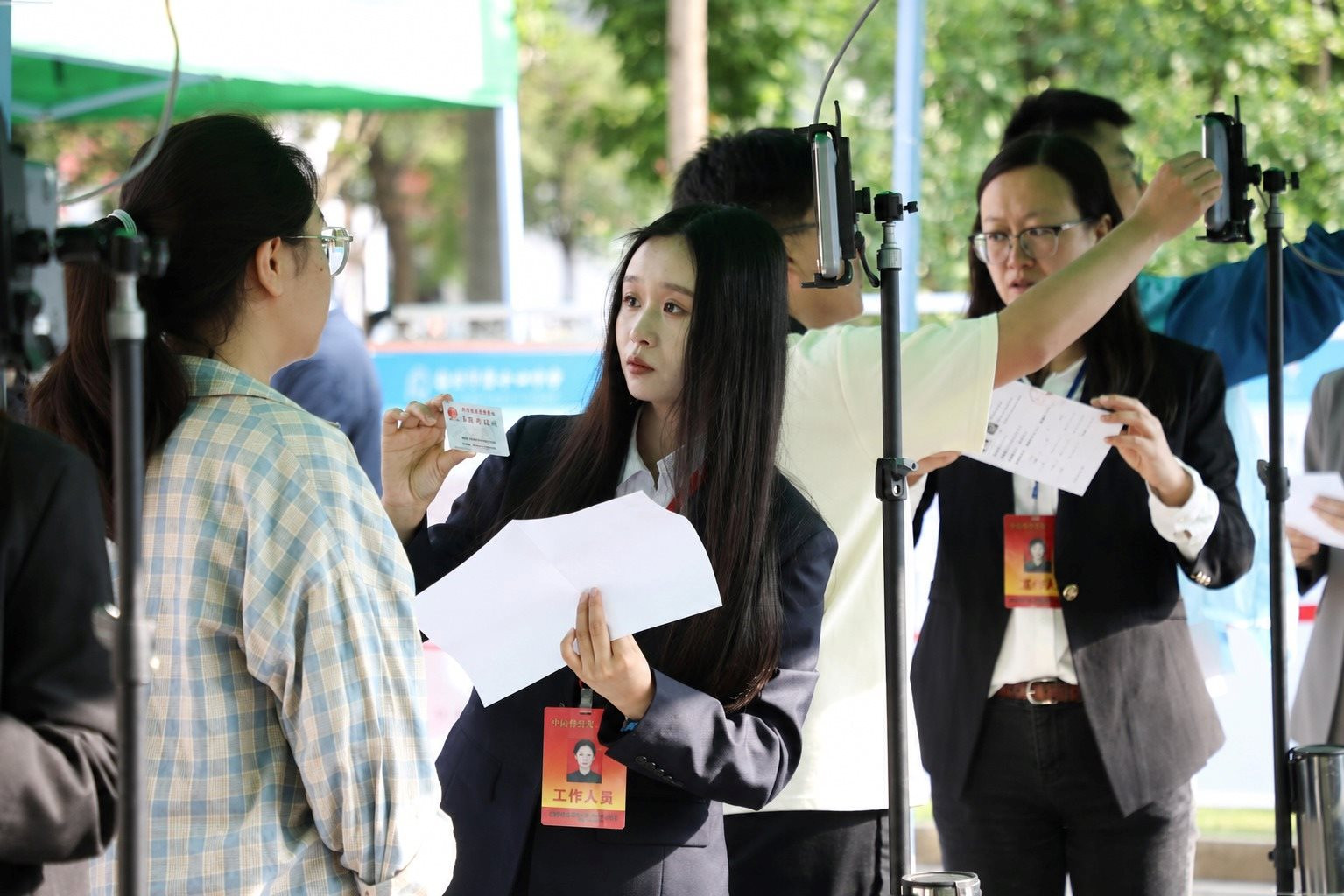 Không có chuyện thi lại nếu gian lận: Trung Quốc xử lý cực nghiêm mọi vi phạm trong kỳ thi quan trọng nhất- Ảnh 3.