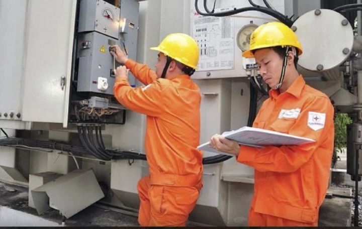 Chuyên gia cảnh báo: Không điều chỉnh cách dùng điện, hóa đơn sẽ còn tăng- Ảnh 1.