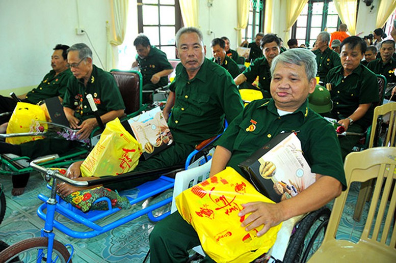 Dịp Quốc khánh 2/9, nhóm người này được nhận quà 3-10 triệu đồng theo Nghị quyết mới: Điều kiện là gì?- Ảnh 1. Dịp Quốc khánh 2/9, nhóm người này được nhận quà 3-10 triệu đồng theo Nghị quyết mới: Điều kiện là gì?- Ảnh 1.