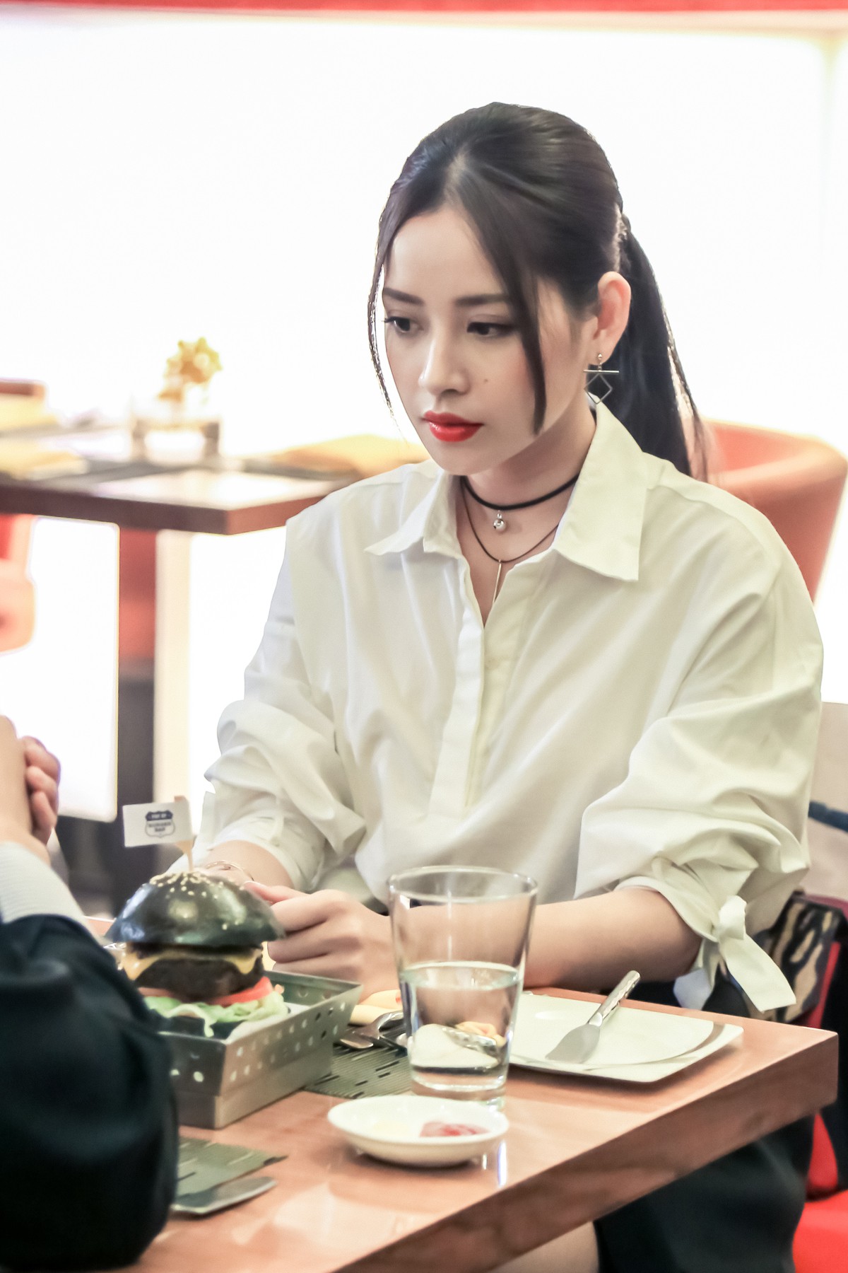 24 giây lý giải vì sao đây là nữ diễn viên đông fan nhất Việt Nam: Visual hoàn hảo không lệch một ly- Ảnh 9.
