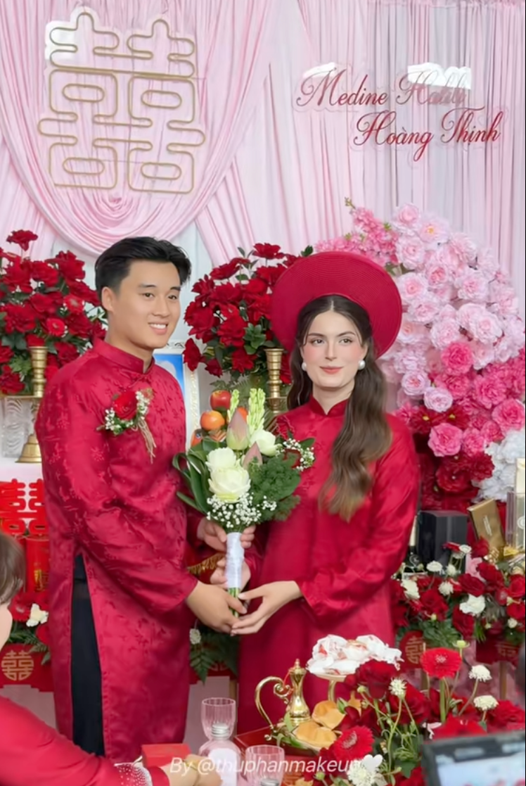 Cô dâu người Đức lấy chồng Việt Nam hot rần rần MXH: Cả nhà gái mặc áo dài, nhìn mẹ cô dâu ai cũng hiểu vì sao con gái đẹp đến vậy - Ảnh 12.