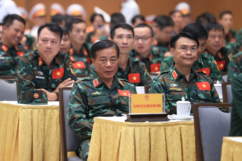 Thủ tướng Lê Minh Hưng: Xây dựng một Việt Nam tự cường nhưng nhân ái, bản lĩnh nhưng hòa hiếu, phát triển nhưng có trách nhiệm- Ảnh 6.