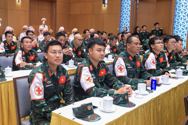 Thủ tướng Lê Minh Hưng: Xây dựng một Việt Nam tự cường nhưng nhân ái, bản lĩnh nhưng hòa hiếu, phát triển nhưng có trách nhiệm- Ảnh 10.
