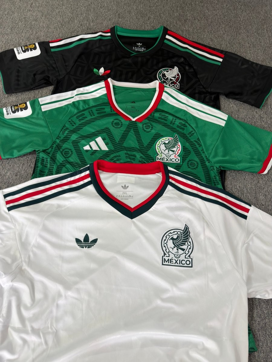 Chiếc áo adidas bán chạy nhất World Cup không phải của Messi mà là 1 đội tuyển bị loại- Ảnh 4.
