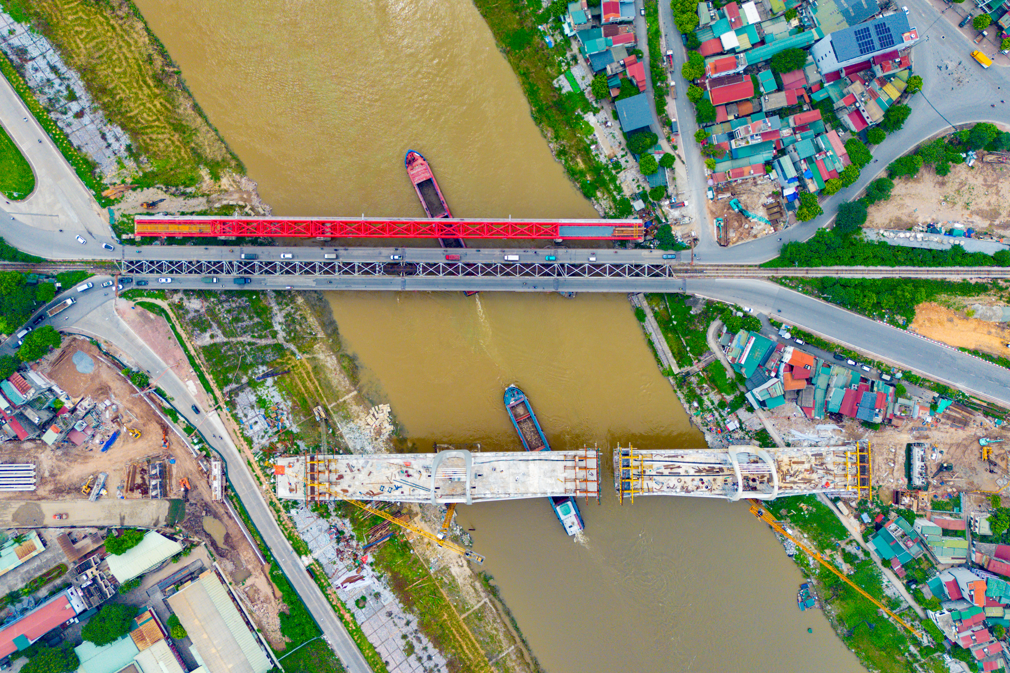 Cận cảnh cầu 1.800 tỷ sắp hoàn thành, thay thế cầu quay đầu tiên ở Việt Nam, nối Hà Nội với tỉnh sắp lên thành phố trực thuộc trung ương - Ảnh 11.