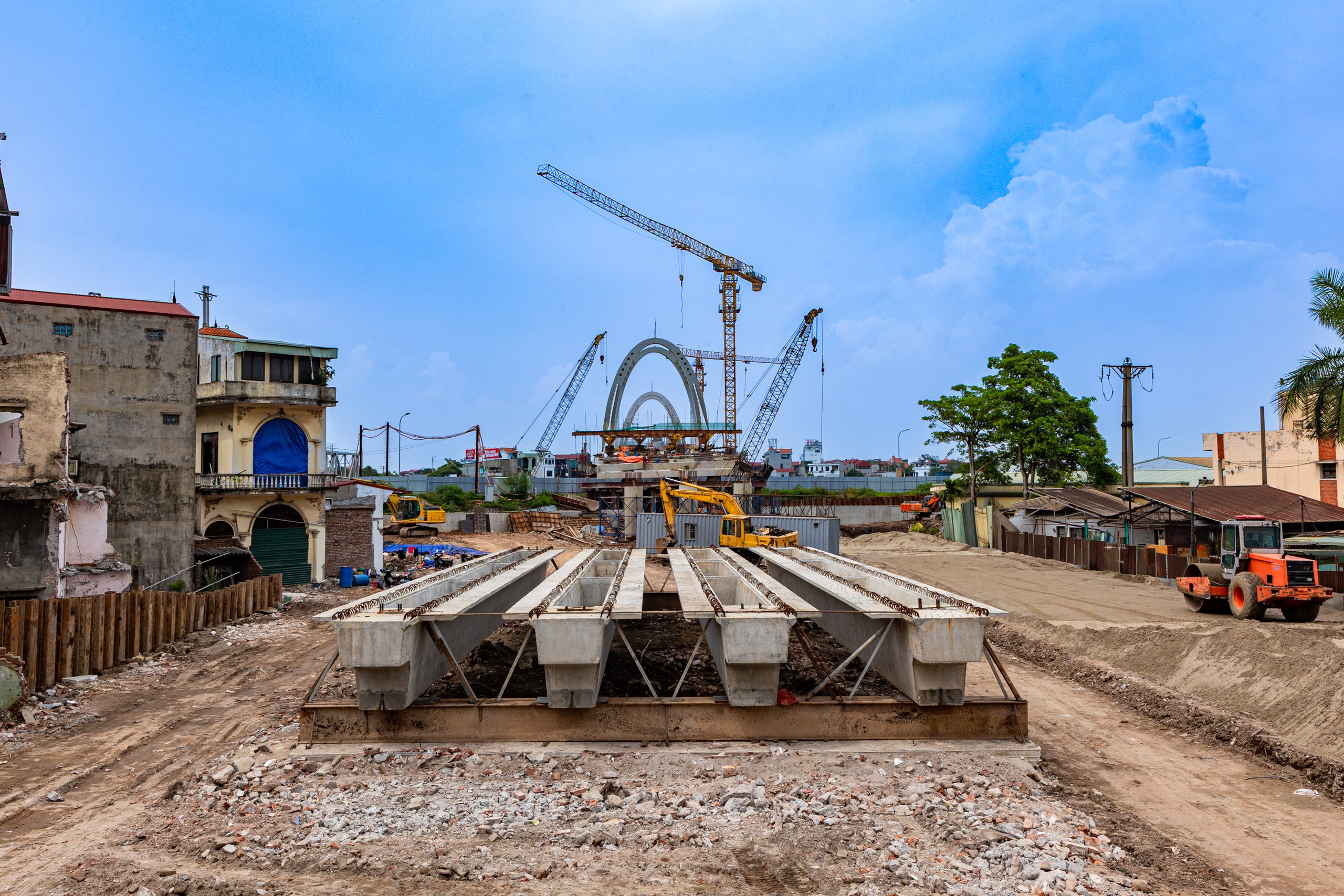 Cận cảnh cầu 1.800 tỷ sắp hoàn thành, thay thế cầu quay đầu tiên ở Việt Nam, nối Hà Nội với tỉnh sắp lên thành phố trực thuộc trung ương - Ảnh 8.