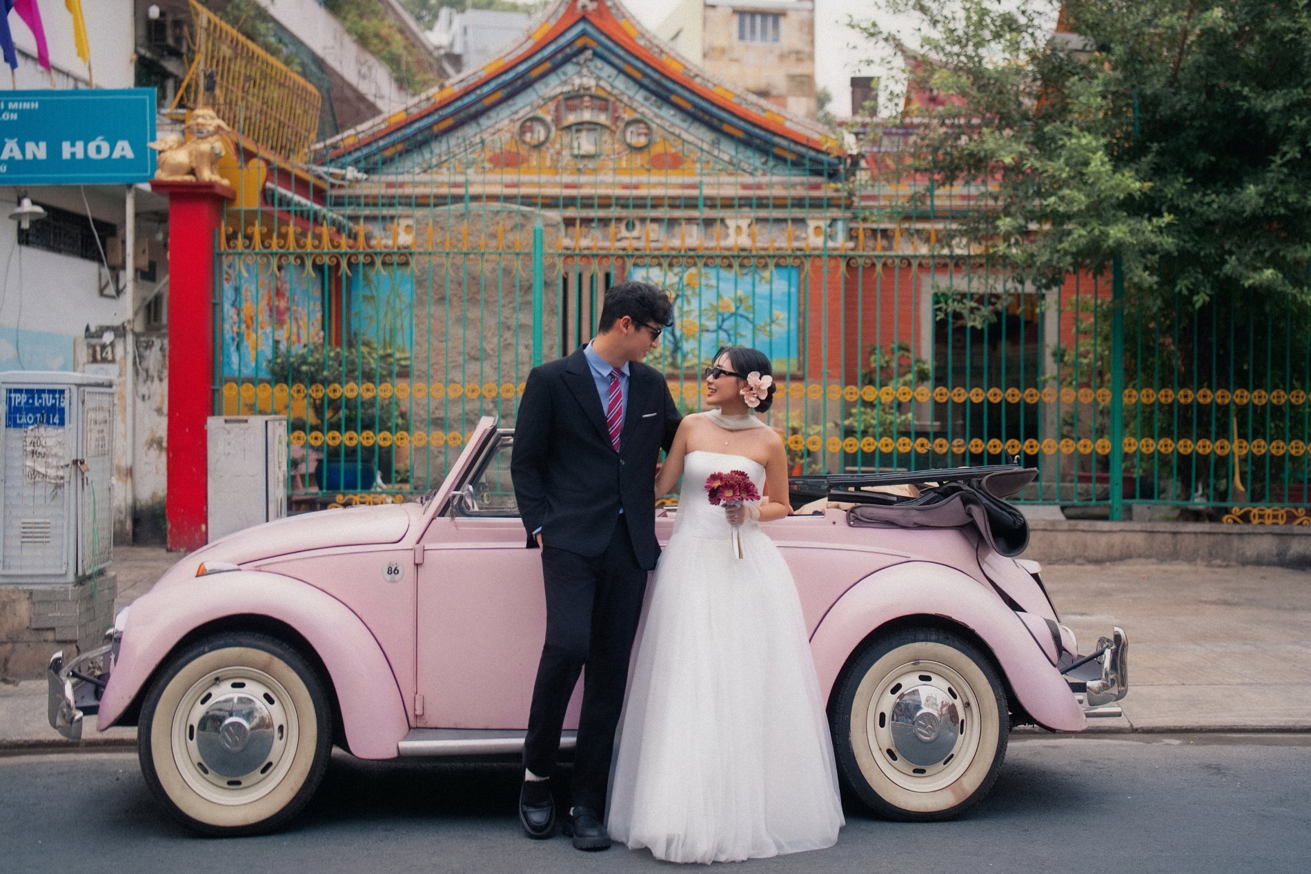 "Quyết định đúng đắn nhất là sang Việt Nam chụp ảnh cưới": Bộ ảnh tại khu chợ cũ của cặp đôi Thái Lan gây bão khắp quốc tế- Ảnh 18.