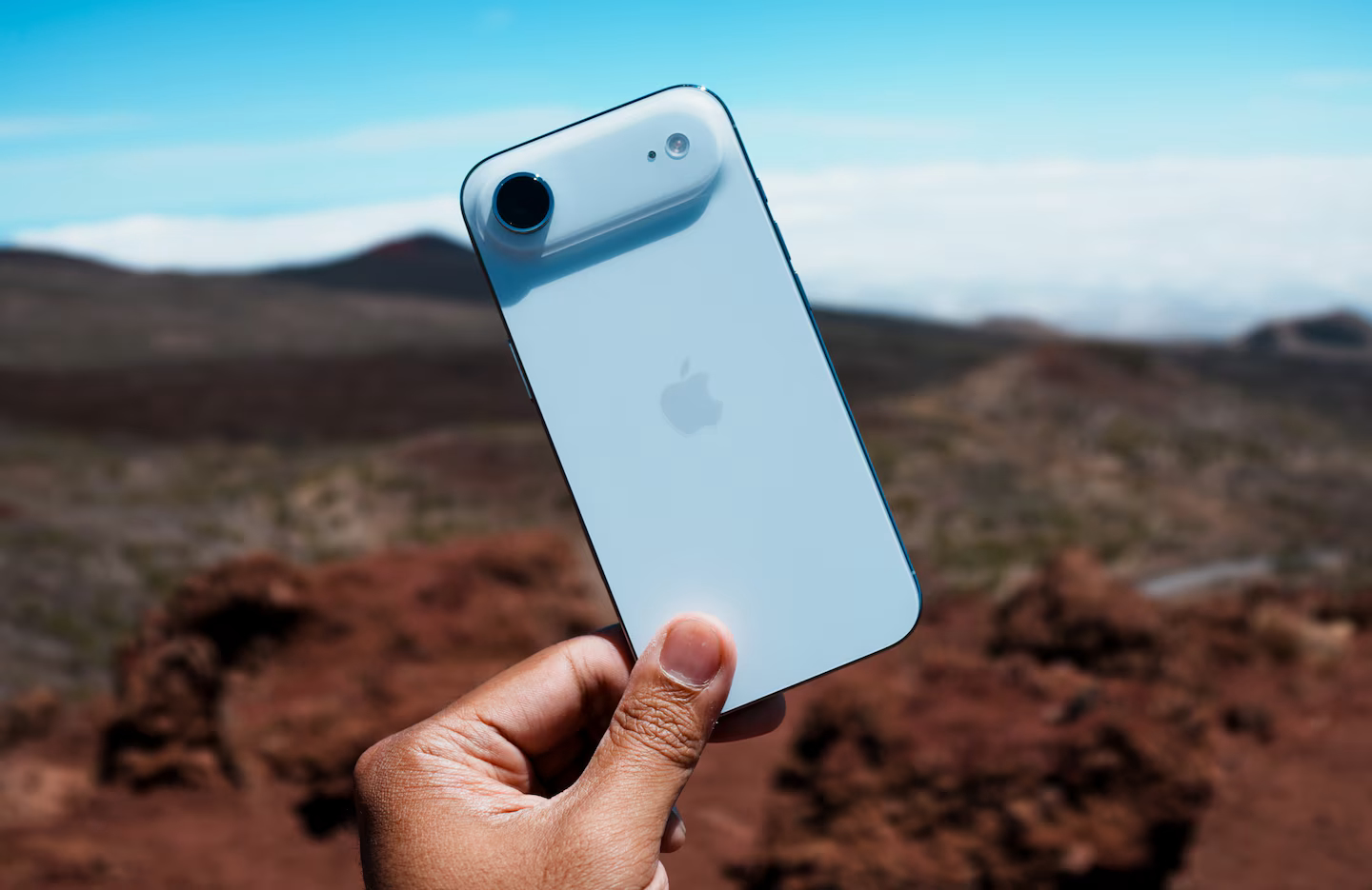Mẫu iPhone màn hình lớn đang có giá giảm gần chục triệu đồng- Ảnh 1.