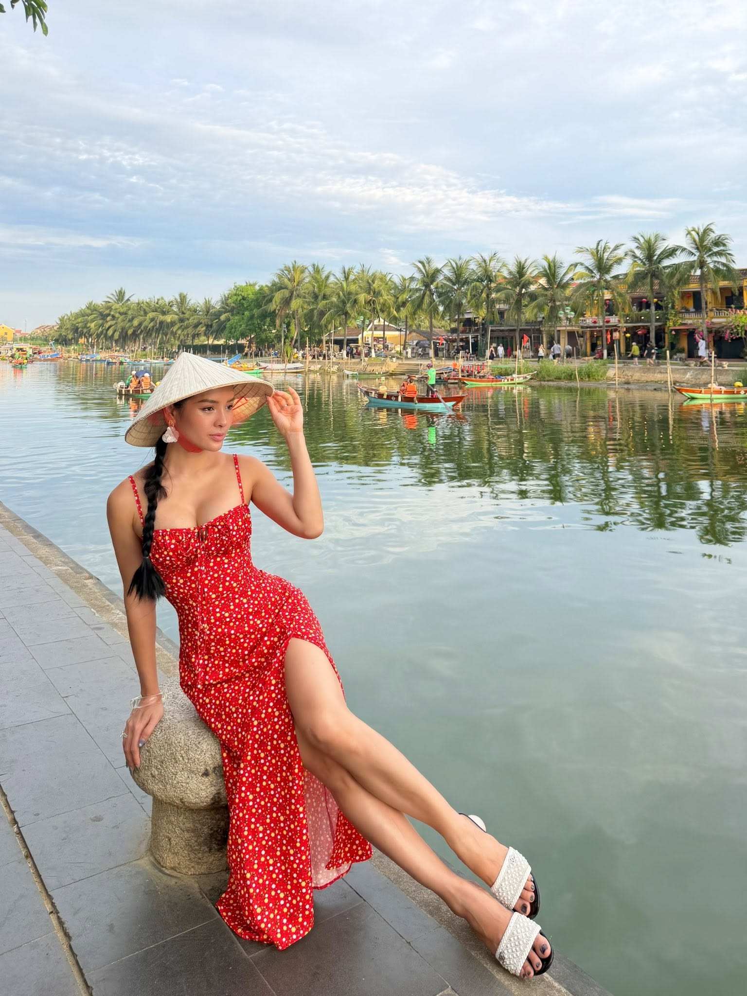 Nhan sắc mẹ đơn thân U40 cưới ông chủ tiệm kim cương kém 3 tuổi, được hỏi cưới bằng 88 cây vàng - Ảnh 3.