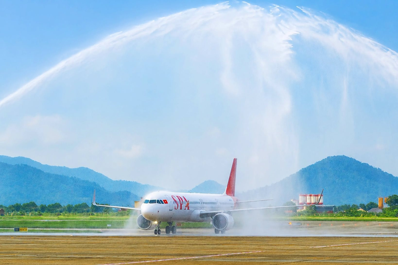 “Nhân viên an ninh hàng không” đột ngột liên hệ, yêu cầu chuyển 140 triệu đồng để nhận quà quốc tế, người phụ nữ SN 1965 lập tức báo công an - Ảnh 2.