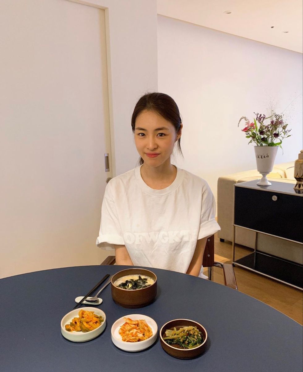 Ít hơn nhưng sống đủ hơn: Người phụ nữ tiết kiệm gần 180 triệu đồng chỉ sau vài năm nhờ thay đổi cách mua sắm - Ảnh 1.