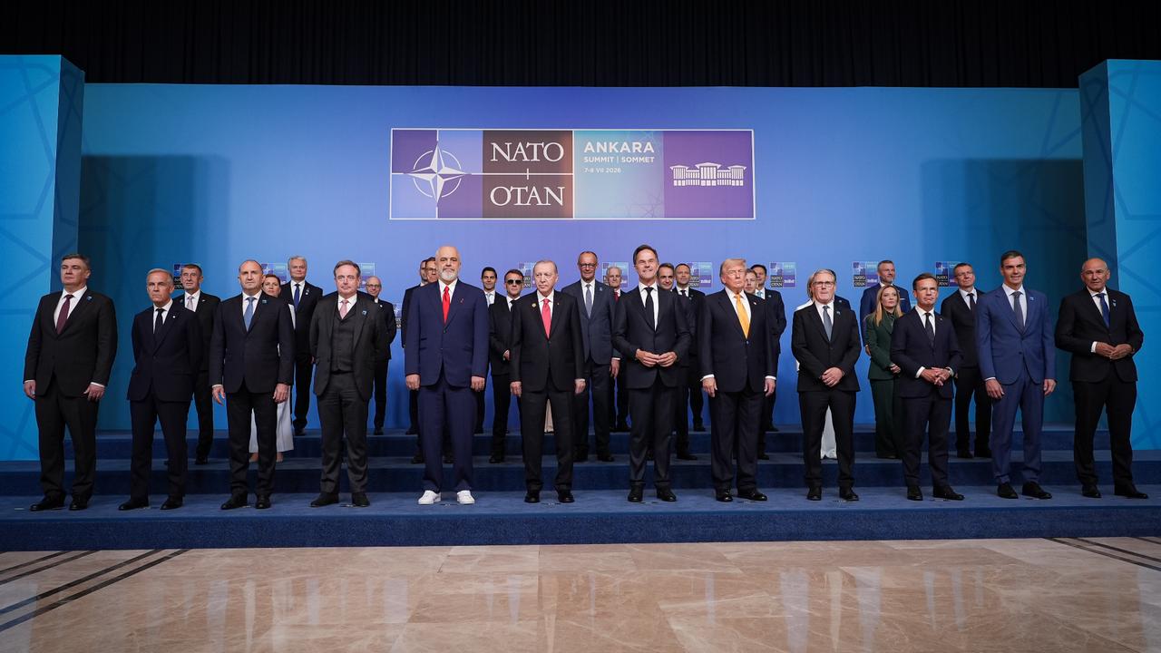 Hội nghị NATO đem tin vui 70 tỷ euro cho Ukraine, châu Âu vẫn '9 người 10 ý' - Ông Trump chấm '12 điểm'- Ảnh 2.
