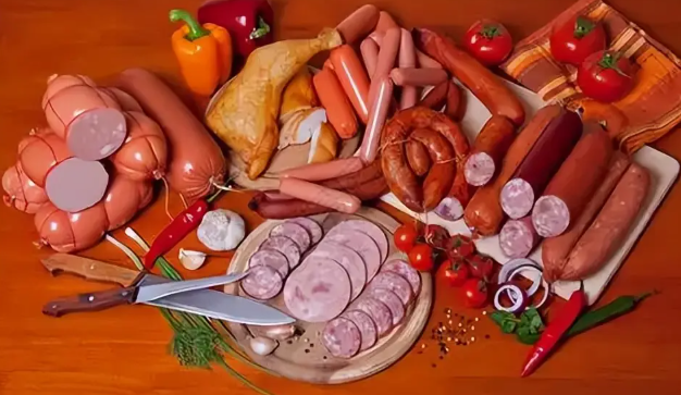 Không chỉ rượu bia hay thuốc lá, 6 MÓN ĂN quen thuộc trên bàn cơm mới là "thủ phạm" âm thầm gây nhồi máu não- Ảnh 3. Không chỉ rượu bia hay thuốc lá, 6 MÓN ĂN quen thuộc trên bàn cơm mới là "thủ phạm" âm thầm gây nhồi máu não- Ảnh 3.