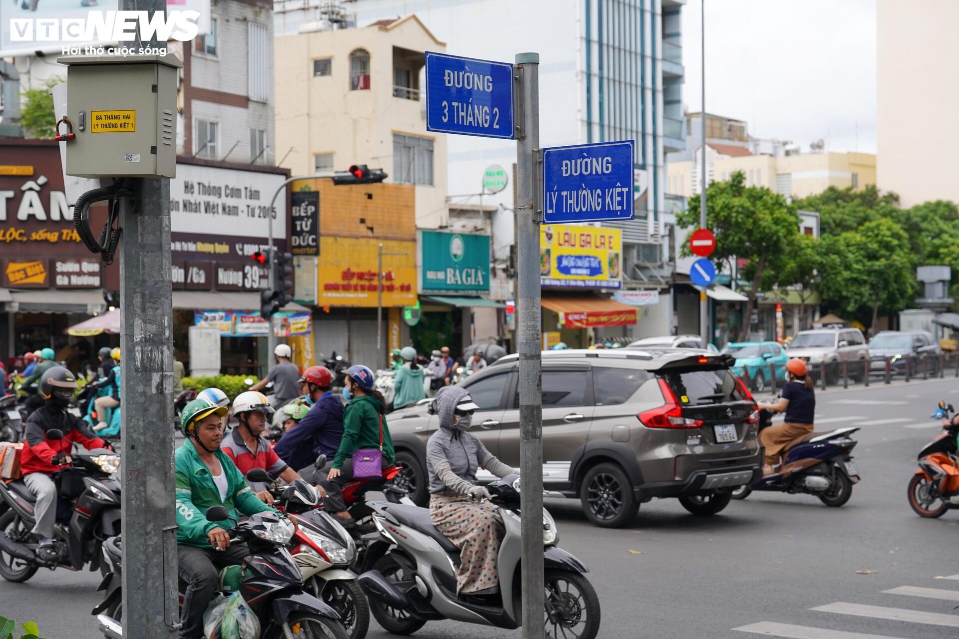 Cận cảnh 7 vị trí TP.HCM dự kiến xây cầu vượt thép xóa điểm ùn tắc lâu năm- Ảnh 3.
