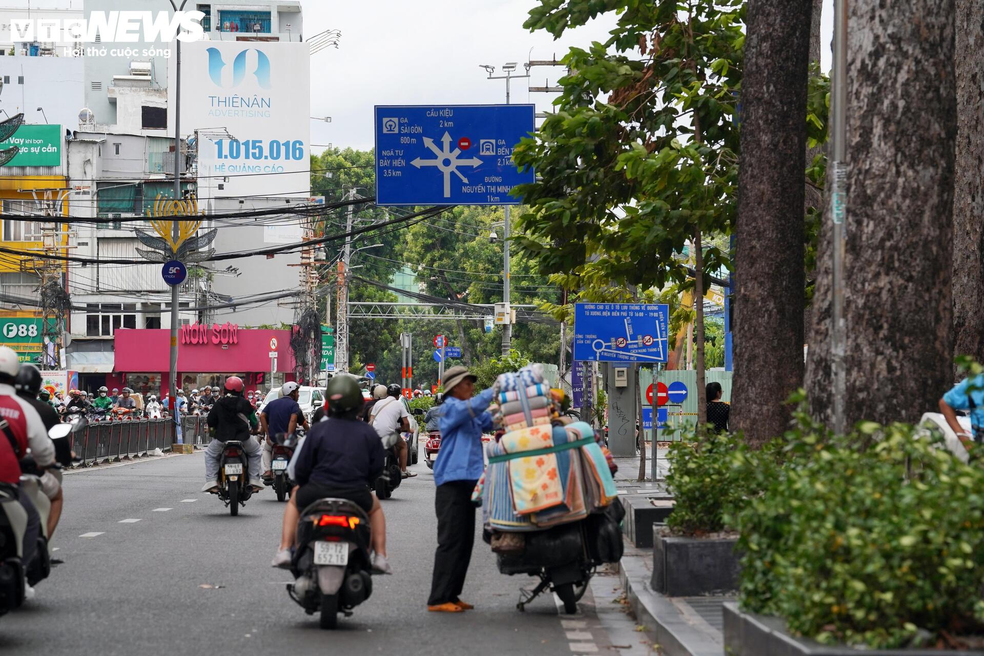 Cận cảnh 7 vị trí TP.HCM dự kiến xây cầu vượt thép xóa điểm ùn tắc lâu năm- Ảnh 10.