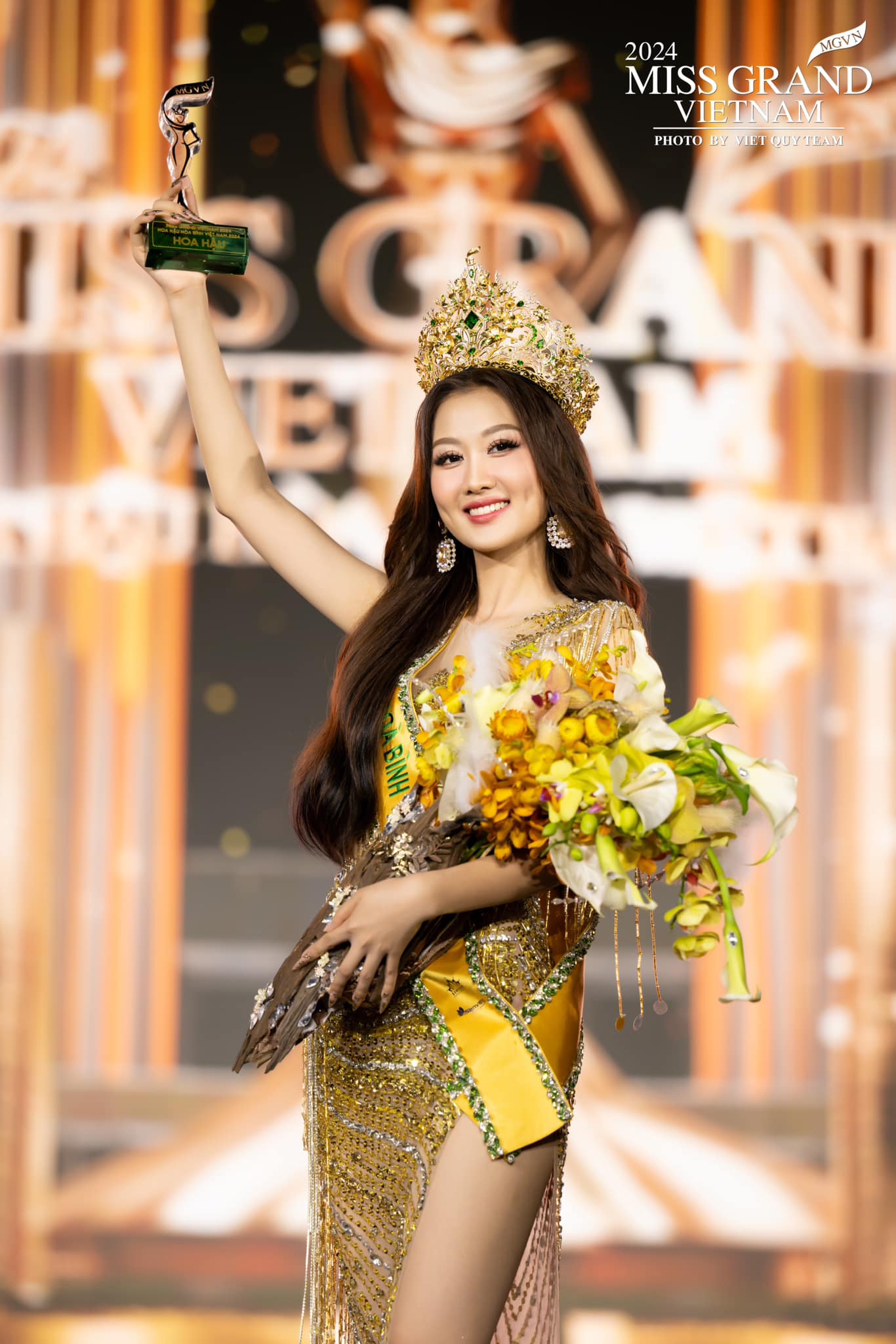 Bà Hoàng Thanh Nga vừa bị bắt từng đứng sau màn đăng quang của loạt hoa hậu đình đám Vbiz- Ảnh 5.