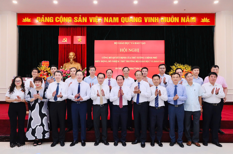 Công bố quyết định điều động, bổ nhiệm 2 Thứ trưởng- Ảnh 4.