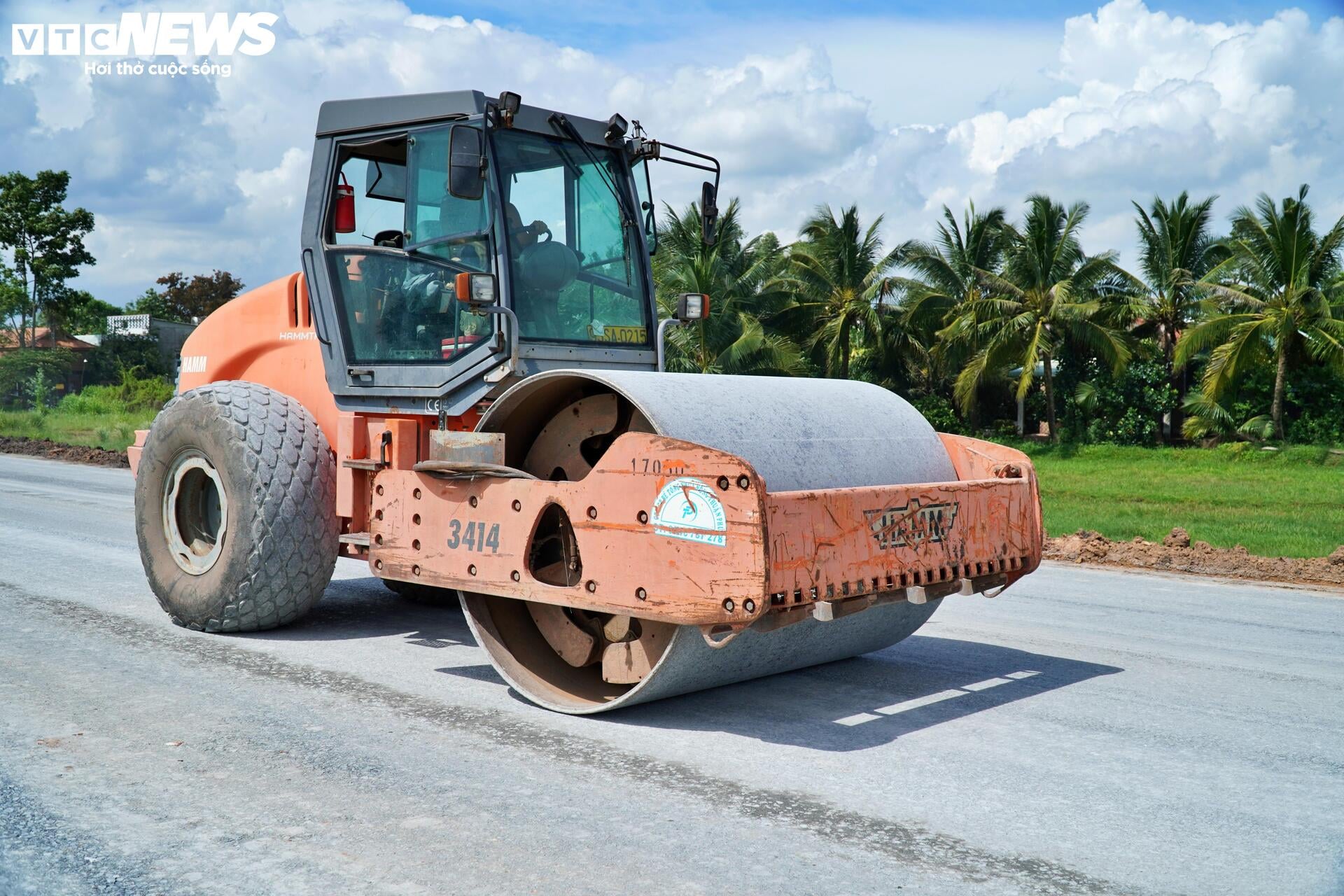 Tăng tốc thi công 5km cuối để nối thông toàn tuyến đường Hồ Chí Minh- Ảnh 6.