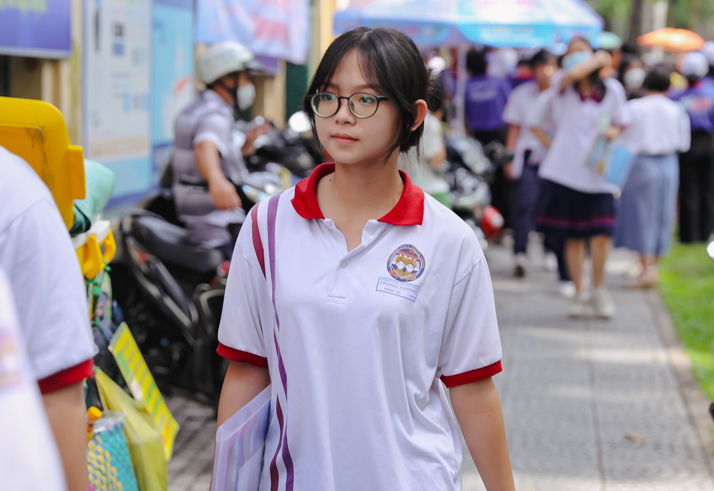"Con nhà người ta" xuất hiện từ khi nào và vì sao lại ám ảnh đến vậy? - Ảnh 2.