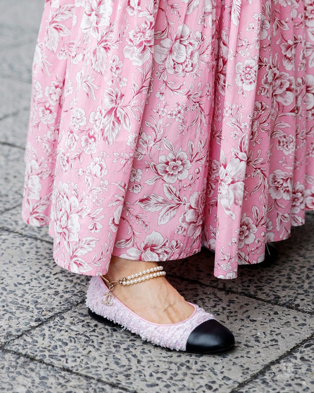 Giày của nhà giàu nhưng ai cũng săn lùng: Chanel Ballet Flats trở thành Birkin của mọi bàn chân- Ảnh 7.