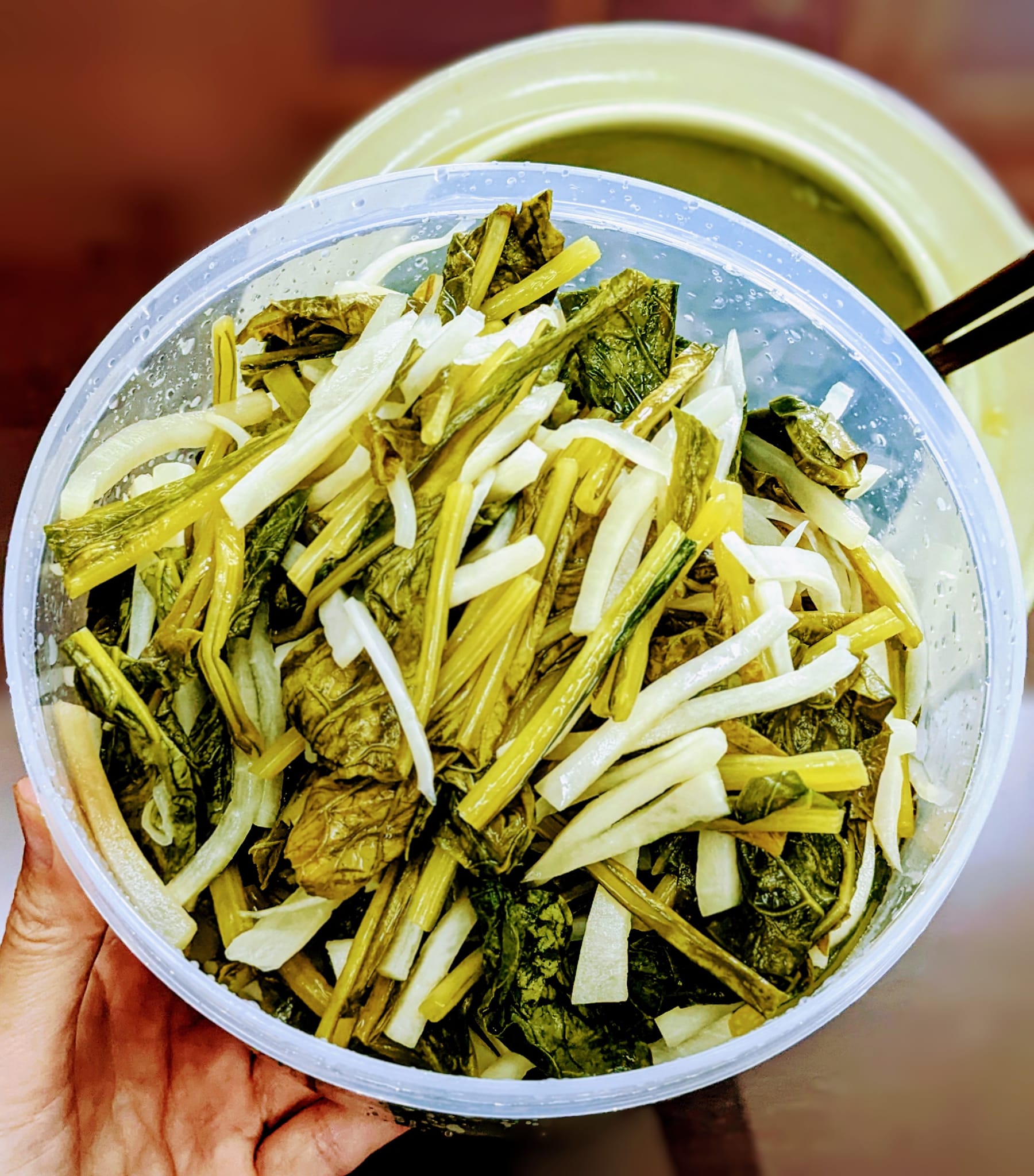 Cặp vợ chồng cùng mắc ung thư vì món rau nhiều người Việt cứ tưởng "ăn càng nhiều càng khỏe"- Ảnh 2.