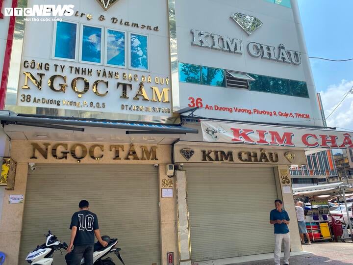 'Cửa đóng then cài' tại nhiều cửa hàng kim cương ở TP.HCM- Ảnh 7.