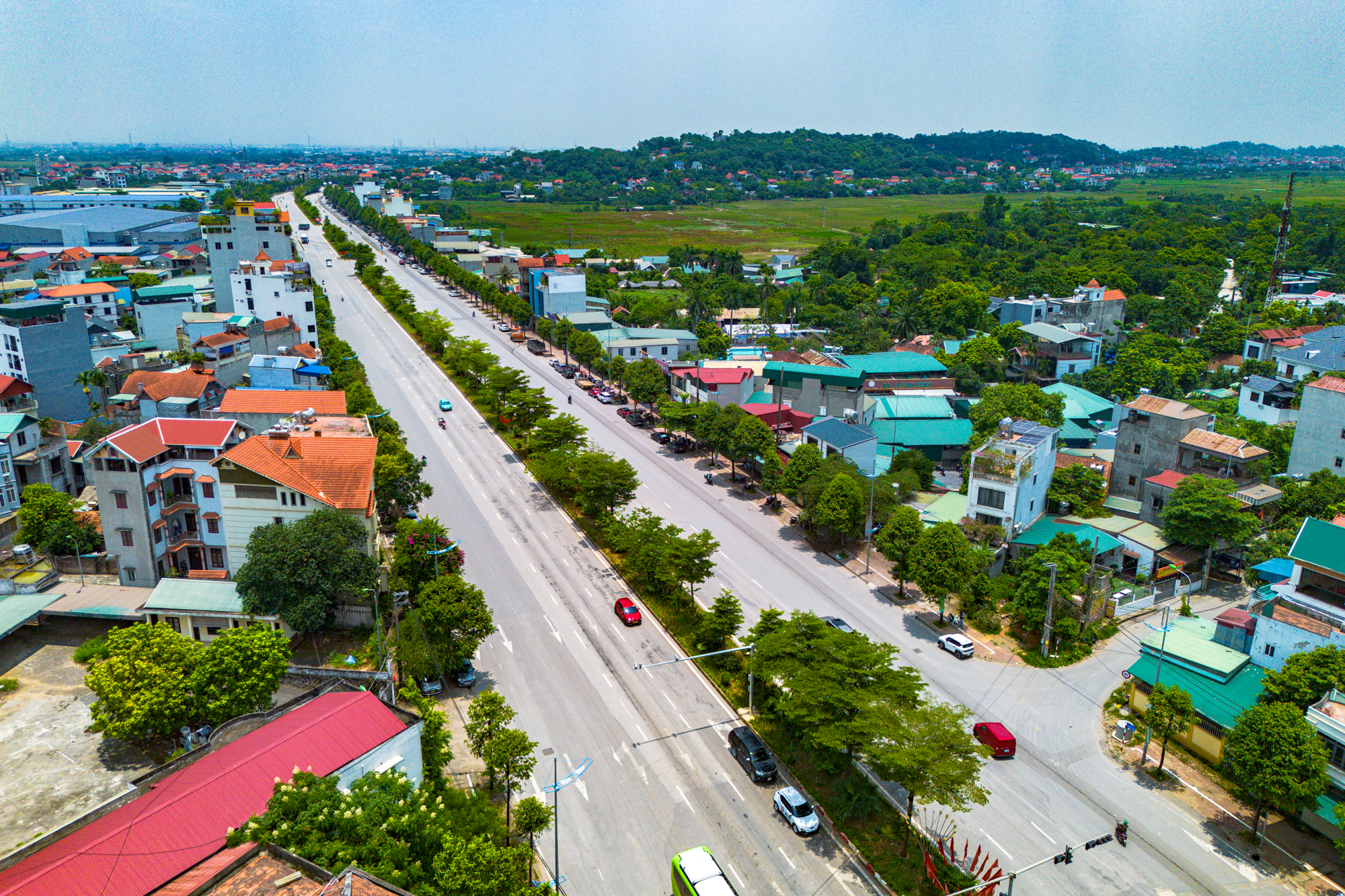 Đại công trường gần 9.600 tỷ đồng mở rộng cửa ngõ phía Tây Hà Nội: Tăng tốc thông xe trước Tết Nguyên Đán- Ảnh 11. Đại công trường gần 9.600 tỷ đồng mở rộng cửa ngõ phía Tây Hà Nội: Tăng tốc thông xe trước Tết Nguyên Đán- Ảnh 11.