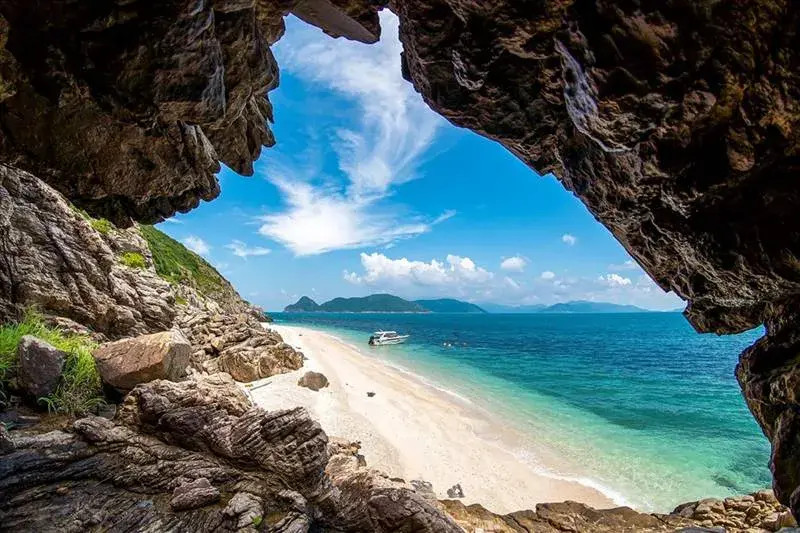 Không phải Phú Quốc, đây là đảo Việt Nam lọt vào danh sách "biệt lập trên thế giới": Rộng chỉ hơn 50km2 - Ảnh 3.