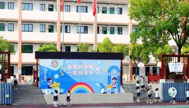 30.000 trường mầm non, tiểu học đóng cửa sau 1 năm, mỗi ngày nhân sự tại 60 cơ sở rơi vào cảnh thất nghiệp: Chuyện gì đang xảy ra tại Trung Quốc?- Ảnh 1.